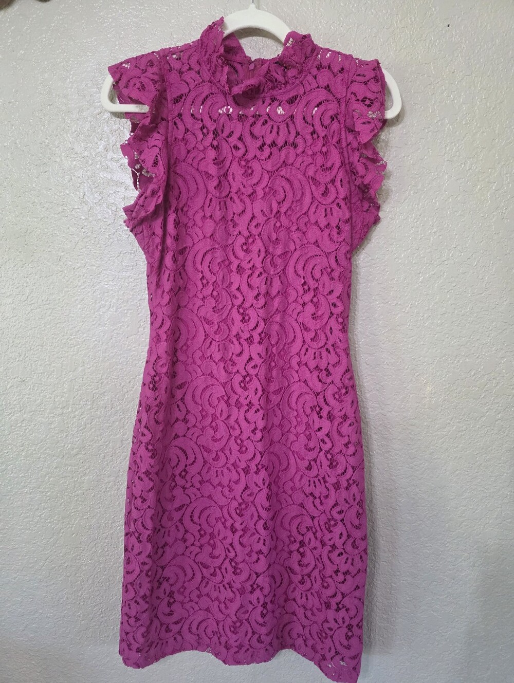 Alexia Admor Fuchsia Lace Ruffle Cap-Sleeve Shift Dress